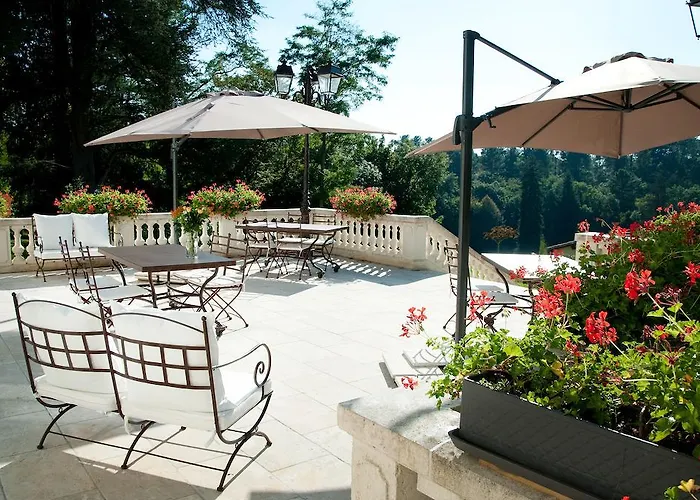 بيت ضيافة Domaine De La Fauconnie 5*